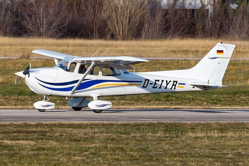 Transfert en avion entre l'aéroport de Colombo (CMB) et l'aéroport de China Bay (TRR)
