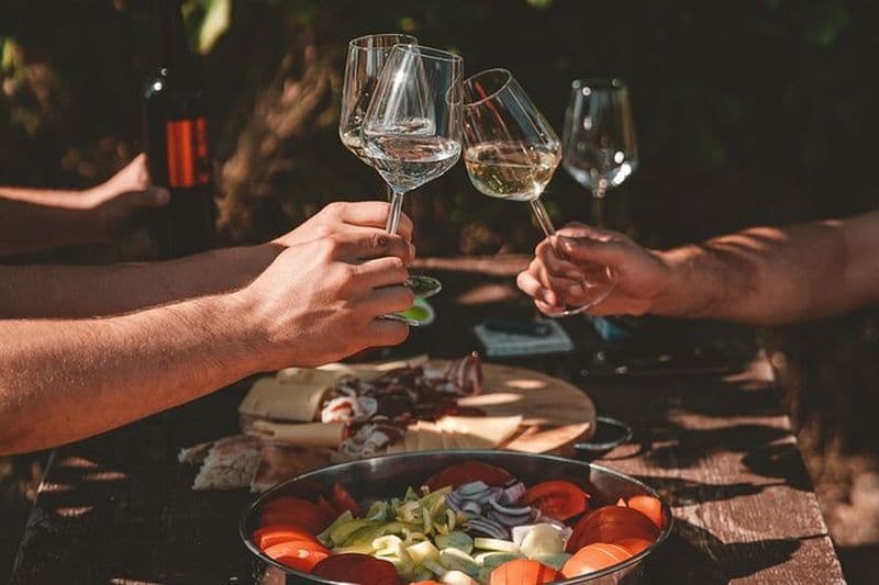 Visite des cascades de Krka et dégustation de vin et de fromage au départ de Split