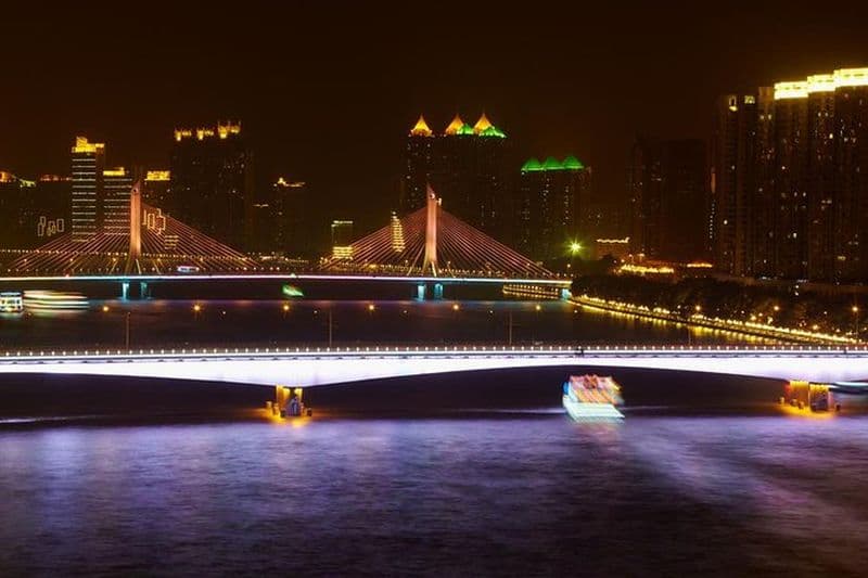Excursion en soirée et croisière nocturne sur la rivière des Perles à Guangzhou avec transferts privés