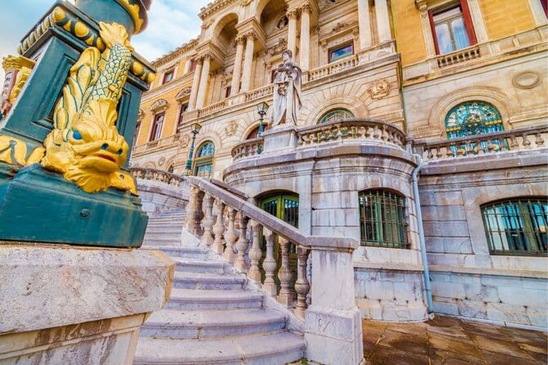 Chasse au trésor de Bilbao et visite autoguidée des points forts