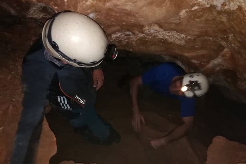 Spéléologie à Grenade: grotte de Cogollos