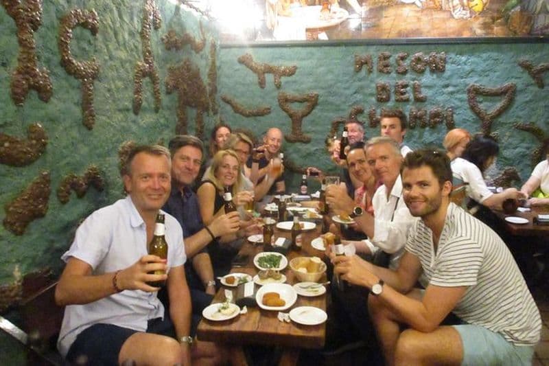 Visite de tapas et d'histoire se terminant par des churros au chocolat