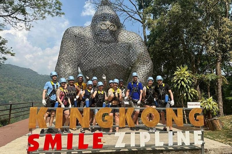 Excursion d'aventure en tyrolienne Kingkong Smile au départ de Chiang Mai