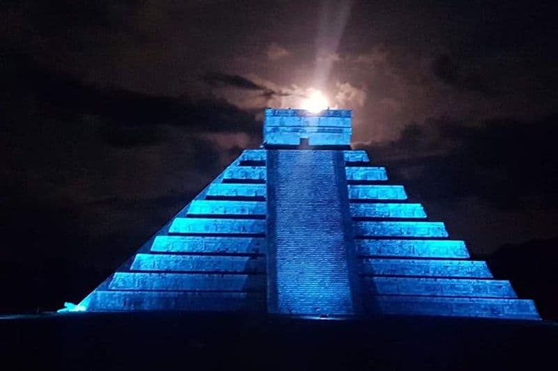 Visite du spectacle son et lumière "Nuits de Kukulkan" au départ de Riviera Maya