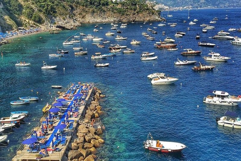 Excursion privée en petit bateau à moteur sur la côte amalfitaine depuis les villes de la côte amalfitaine