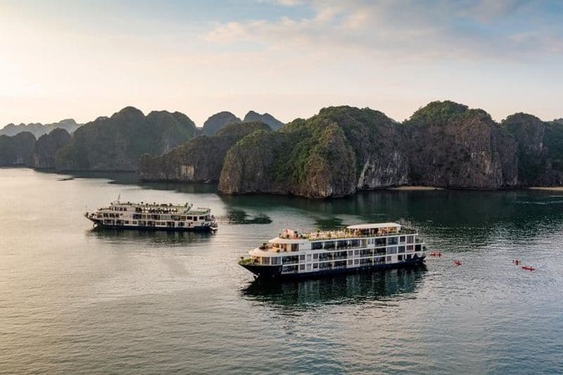 Croisière Mon Chéri 5 étoiles : Unique 2 Jours Tuan Chau - Baie d'Halong - Baie de Lan Ha