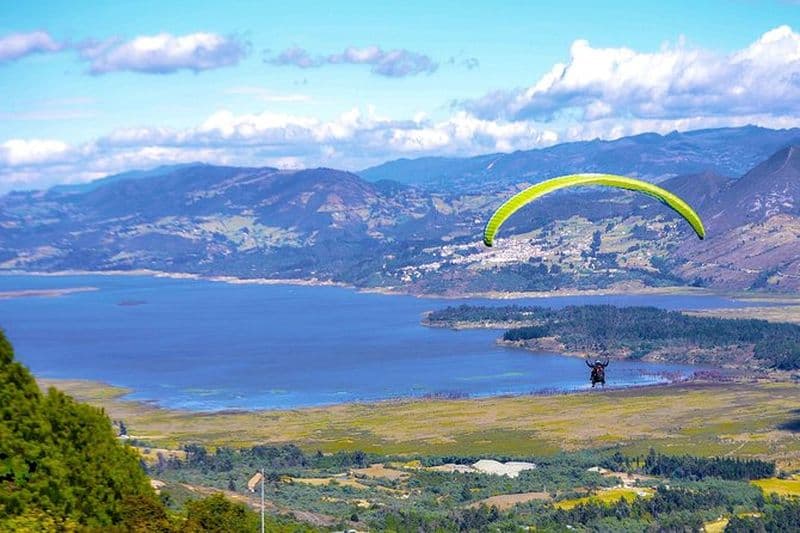 Expérience de parapente en tandem depuis Bogotá. (7 heures)