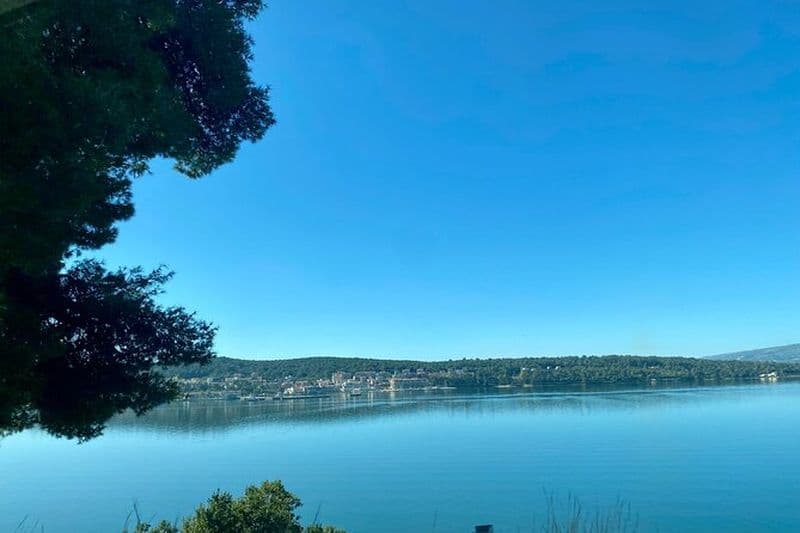 Guide de la culture grecque : Cours de danse et promenade en Céphalonie.