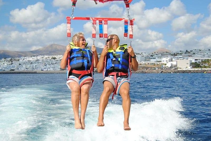 Parachute ascensionnel tandem et jet ski à Puerto del Carmen