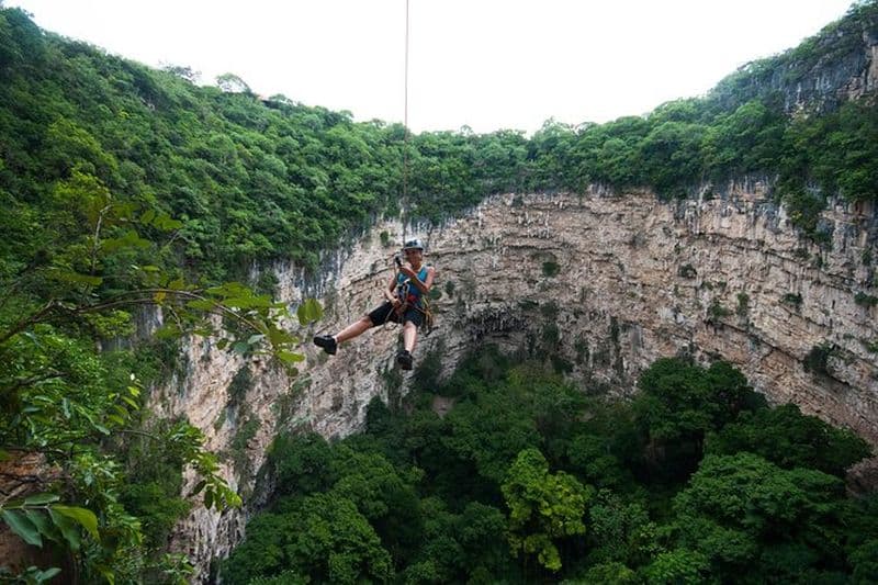 Rappel et tyrolienne à Sima de las Cotorras - Cascade Aguacero
