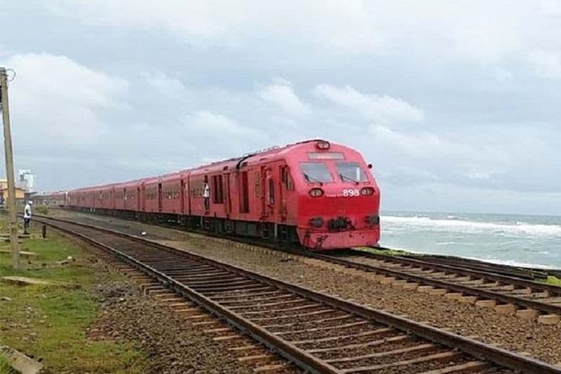 Billet Places de train réservées de Colombo à Mirissa Beach