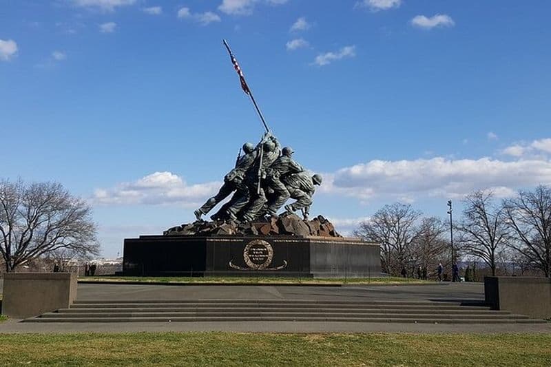 Chauffeur privé pour l'exploration personnelle de Arlington VA et DC