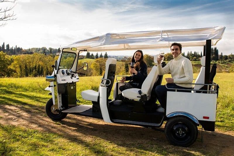 Apéritif panoramique Sienne E-Tuk Tuk avec collations locales