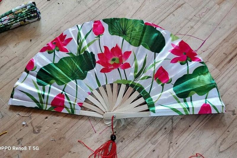 Cours de calligraphie et de gravure sur bambou à Hoi An