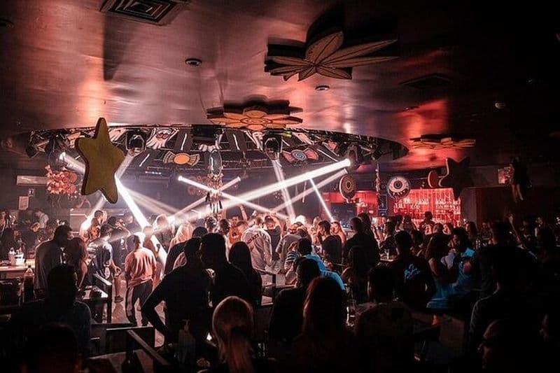 Visite guidée privée nocturne d'Hurghada avec entrée disco