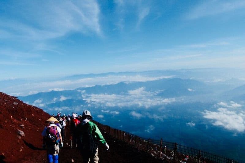 Visite autoguidée d'escalade de 1 jour au mont Fuji avec soutien Anglais