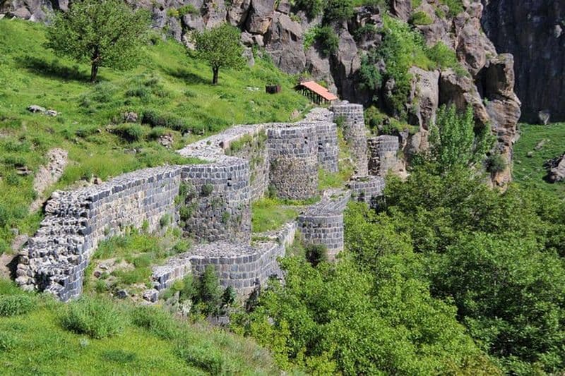 Excursion quotidienne en jeep à Bjni et Tsaghkunyats Mountain