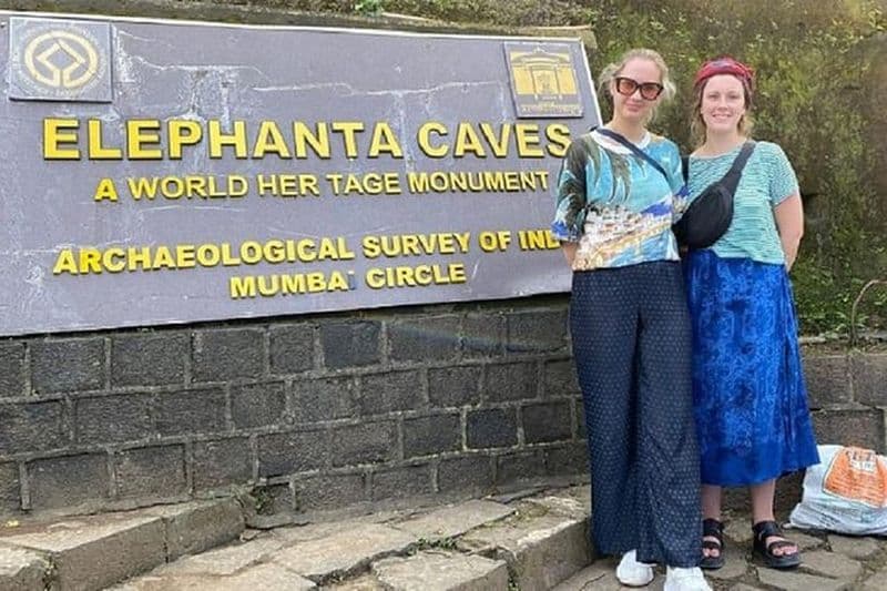 Visite privée des grottes de l'éléphanta de Bombay et bidonville de Dharavi avec pick-up