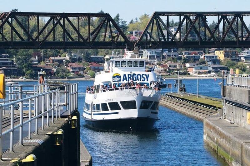 Croisière dans les écluses de Seattle