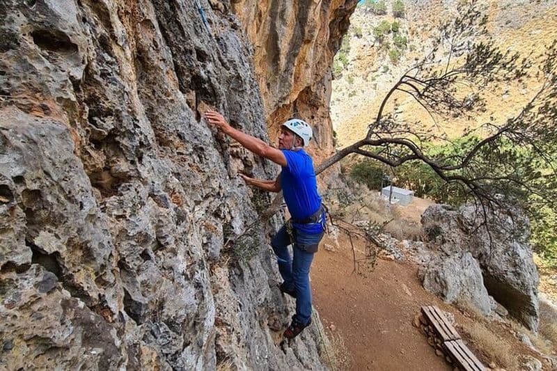Escalade avec un guide dans les gorges de La Canée Therisos