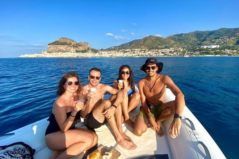 Croisière privée de 1 heure en hors-bord avec vue spectaculaire – Agadir