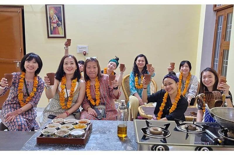 Cours de cuisine indienne avec une famille locale à Jaipur