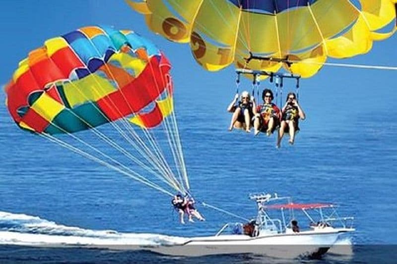 Bali Parasailing Aventure, Banana Boat, Jet Ski et Donut Boat avec des transferts