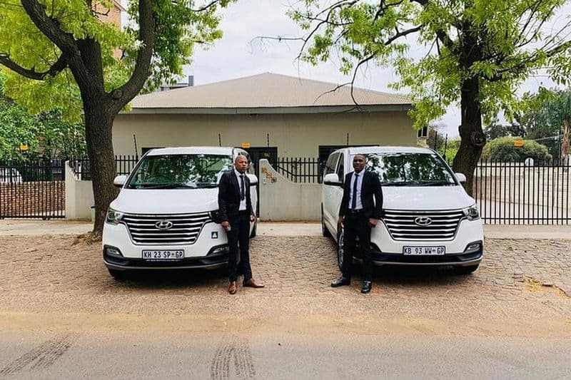 Transferts aéroport et visites privées