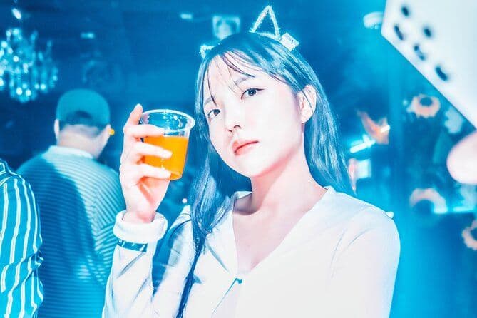 Séoul: Itaewon Premium Pub Crawl avec bouteilles ouvertes