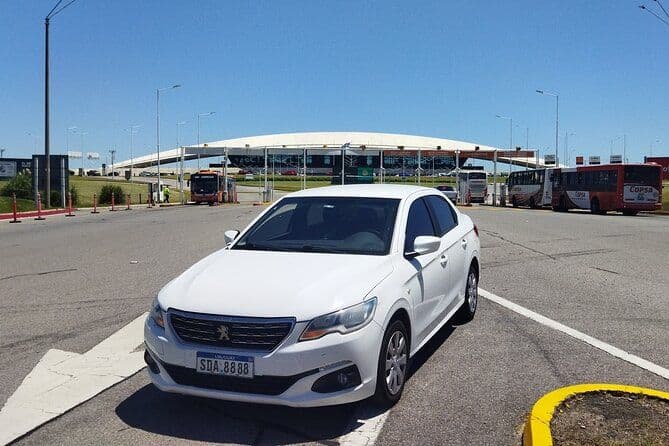 Transfert privé de l'aéroport de Montevideo à l'hôtel et à l'aéroport - Aero