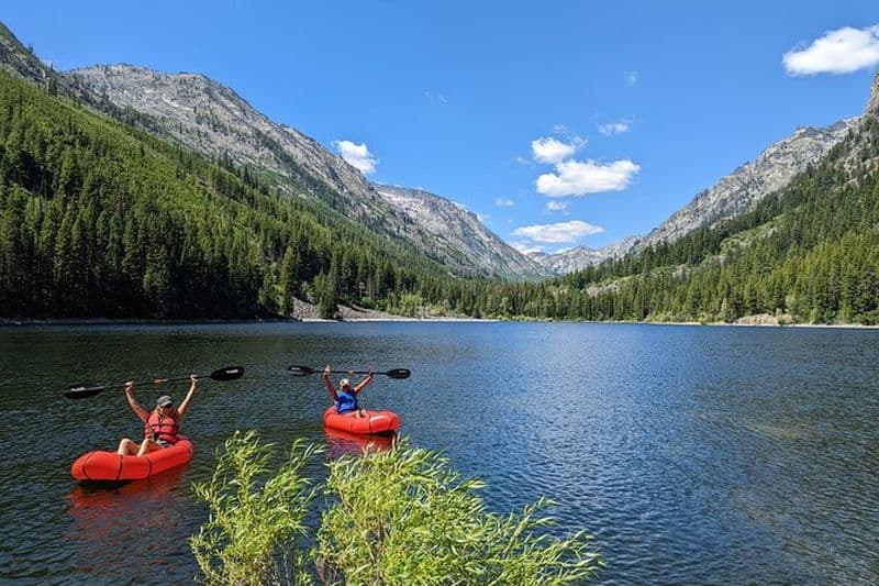 Flottement sur le lac alpin et randonnée guidée dans les montagnes Bitterroot
