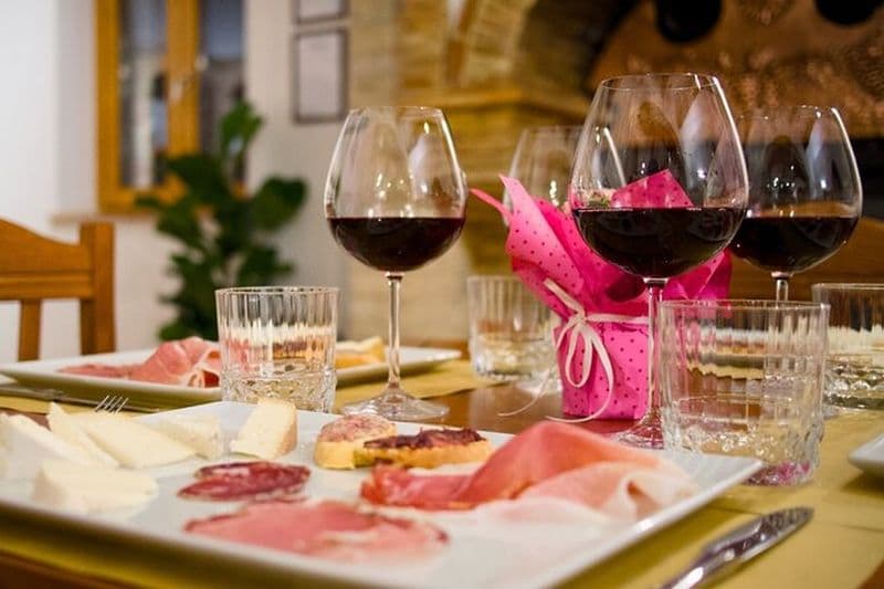 Circuit œnologique et dégustation de vins locaux à la Cantina D'Erasmo