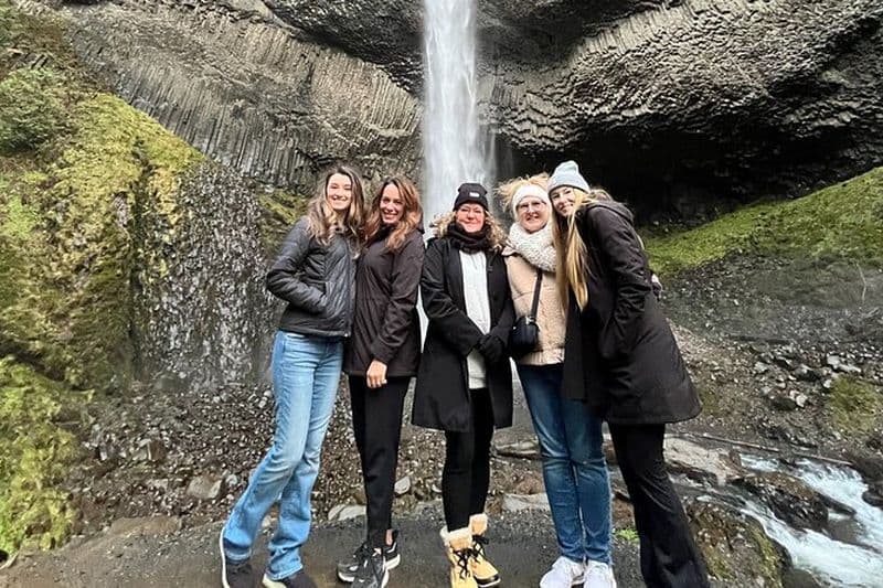 Excursion de randonnée à Seven Falls au Silver Falls State Park