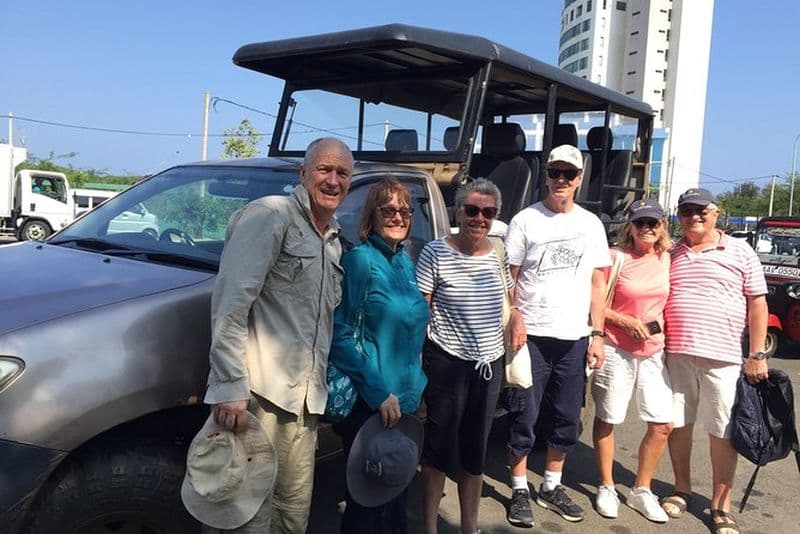 Journée à Galle [Pêche sur échasses. Observation des tortues. Ferme de cannelle]