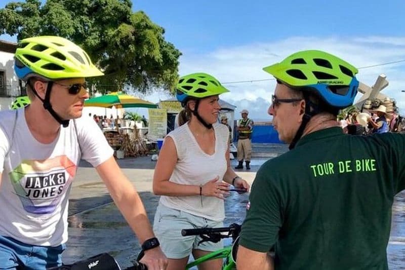 Circuit privé à vélo le long de la plage