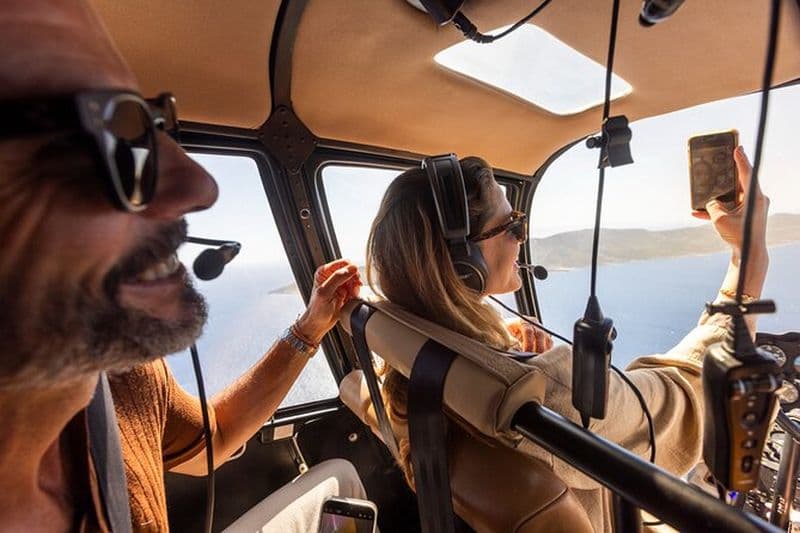 Découvrez Santorin Coucher de soleil en hélicoptère