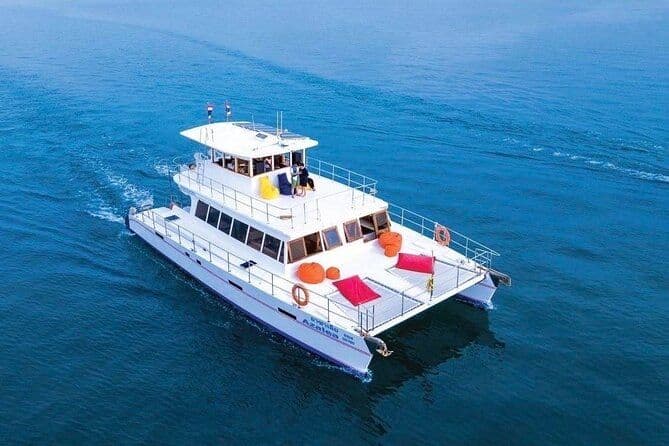 Île de corail, cap Promthep et dîner au coucher du soleil avec catamaran à moteur