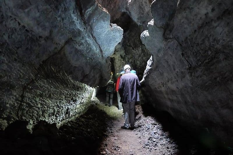 Visite spéléologique à Cueva de Las Palomas à La Palma