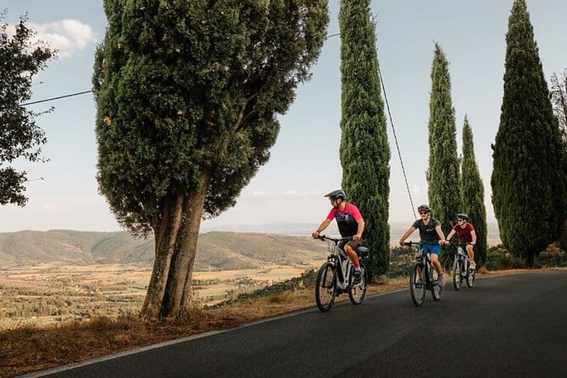 Cortona - Visite guidée facile en vélo électrique de la ville étrusque