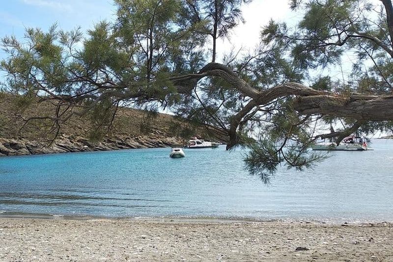 Syros Randonnée Exploration dans la Meria Apano intacte