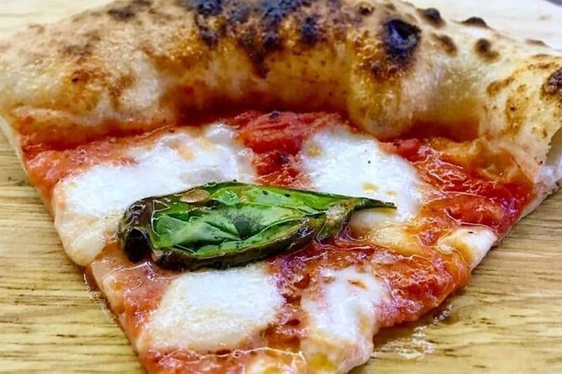 Billet Visite gastronomique authentique de Naples avec 8 + dégustations de pizza, vin et plus encore