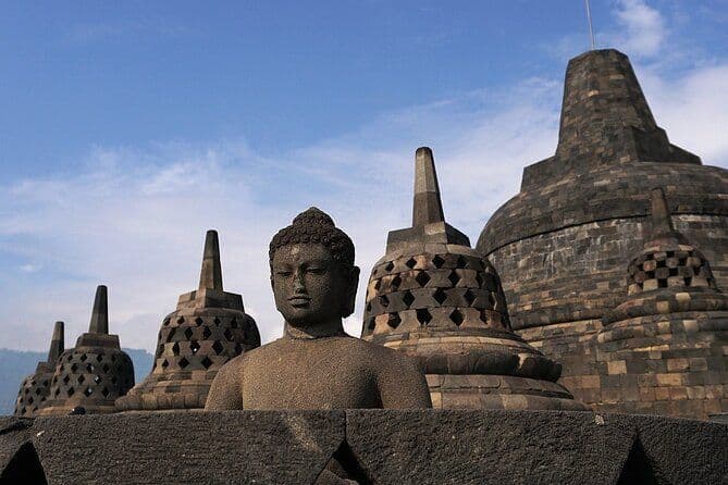 Billet Visite guidée partagée des temples Borobudur et Prambanan avec transfert