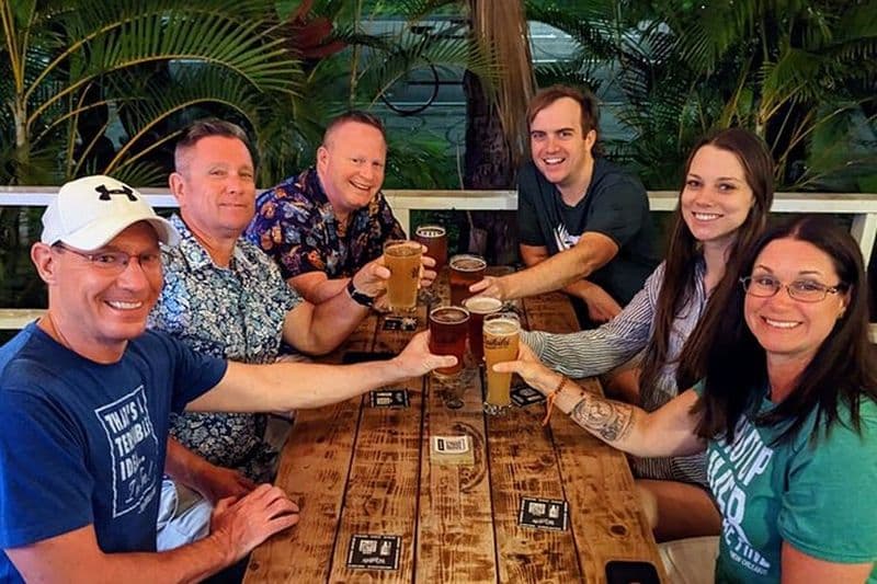 Gorgées et secrets de Hawaii Pub Crawl