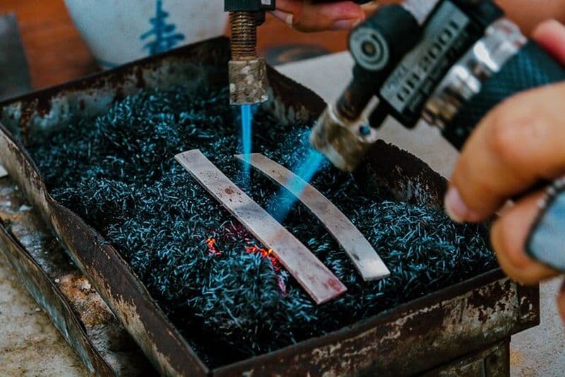 Cours de fabrication de bijoux avec orfèvrerie à Chiang Mai