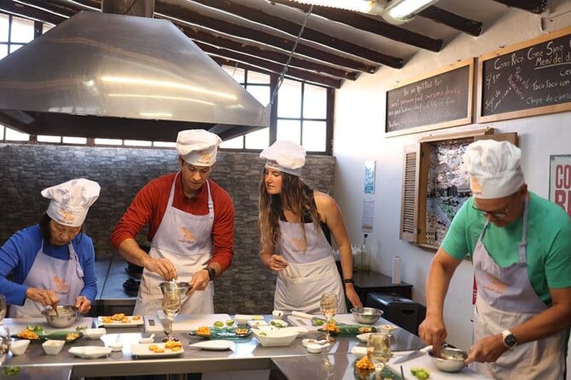 Cours de cuisine bilingue Cusco à 12 : 00