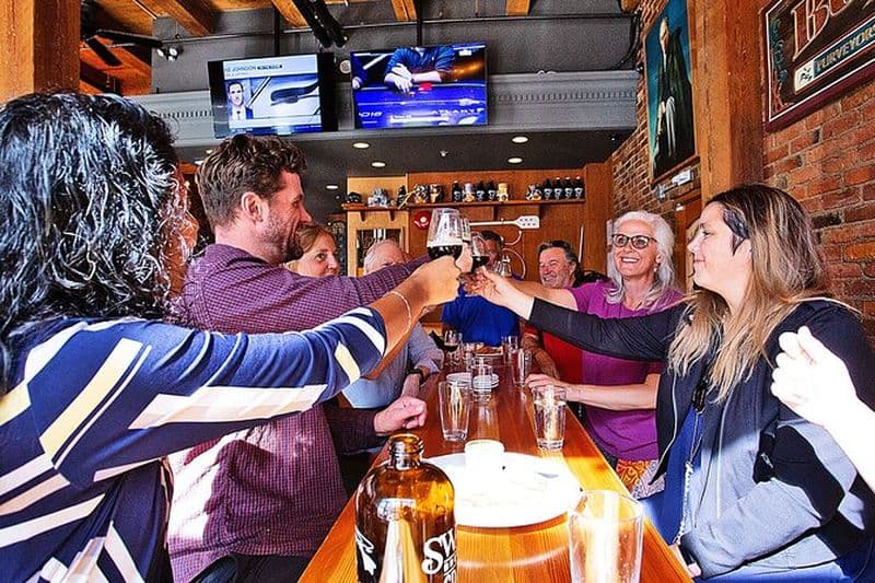 Visite à pied et en ferry de Victoria Bites and Sights