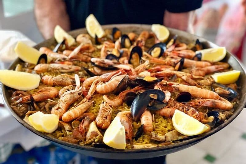 Cours de cuisine majorquine à Palma avec vin