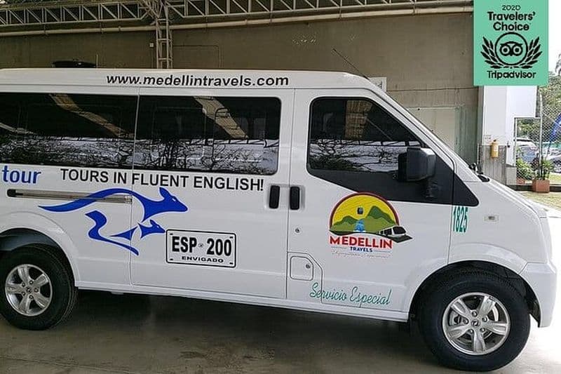 Service de transfert depuis l'aéroport à Medellín pour vous et votre groupe