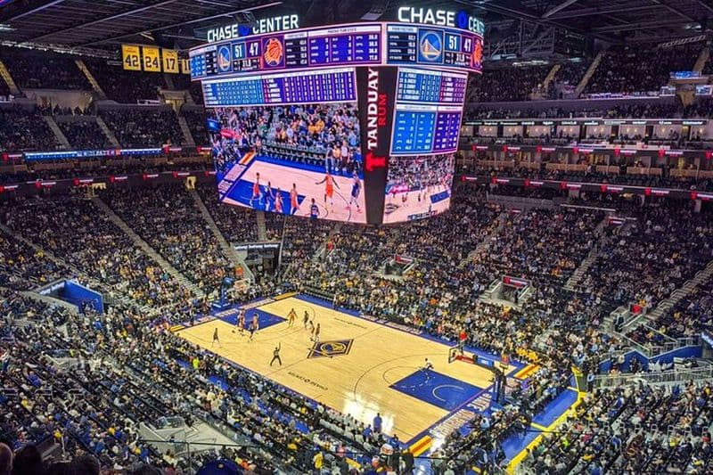 Match de basket des Golden State Warriors au Chase Center