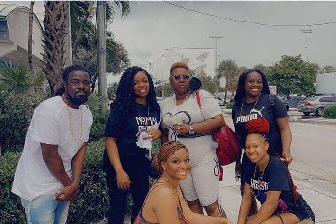 Chasse au trésor sur la plage de Surfside
